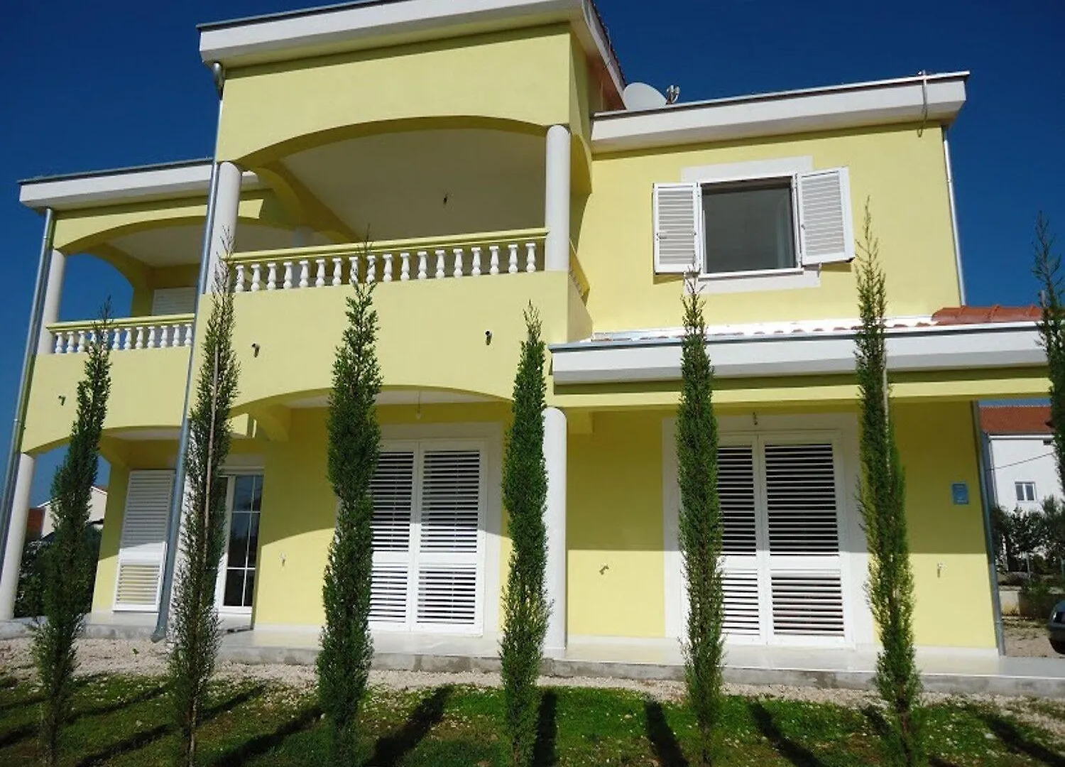 Apartments Mirjana Pakostane